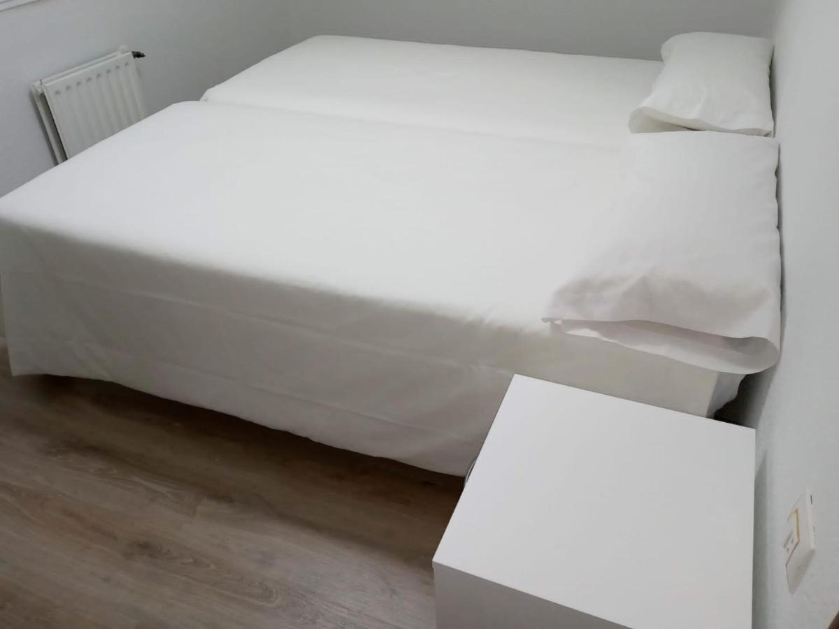 Amplio Alojamiento En Oviedo Exteriér fotografie